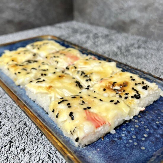 Суши-пицца с гребешком