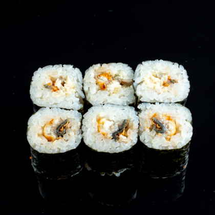 Ролл с копченым угрем