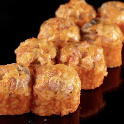 Острая креветка с лососем