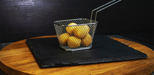 Сырные шарики Моцарелла в кляре