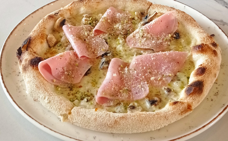 Пицца "Ветчина и грибы"