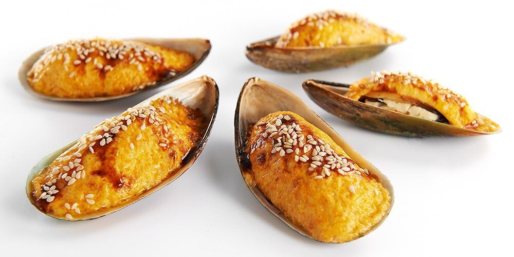 Мидии запеченные под сыром