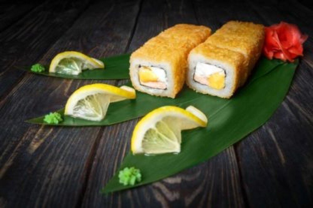 Ролл «Жареный с лососем»