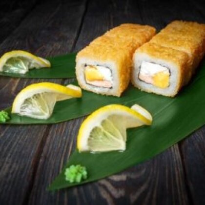 Ролл «Жареный с лососем»