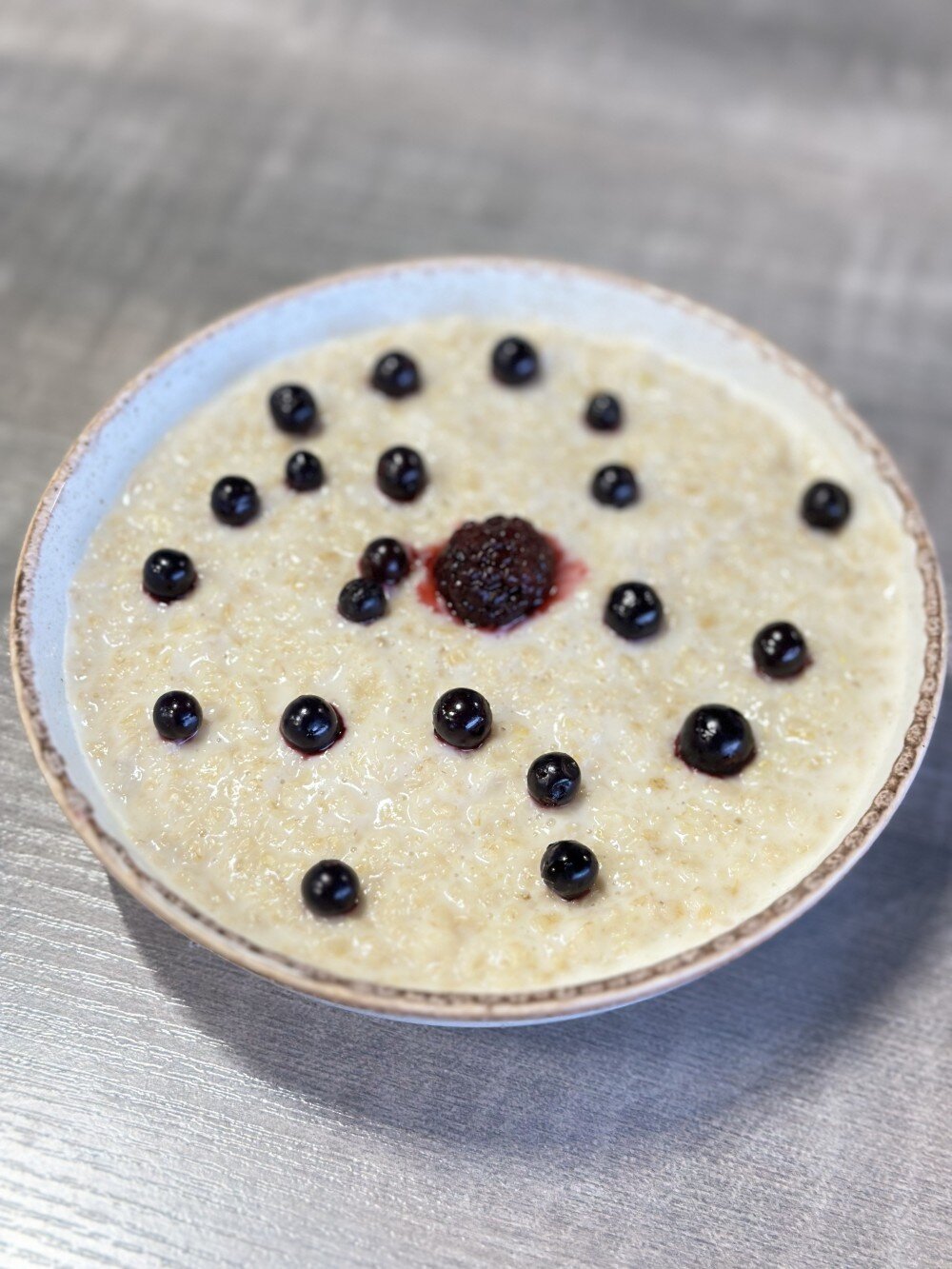 Каша с ягодами