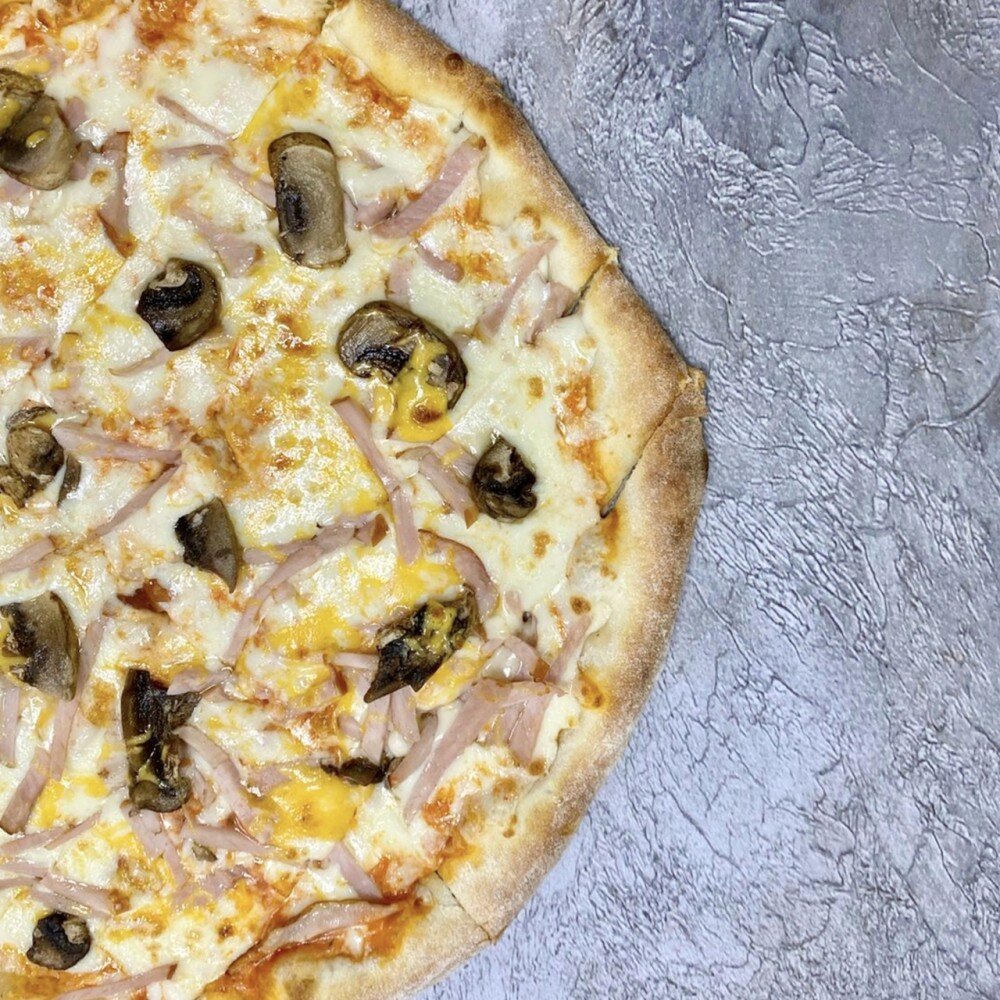 Пицца Сырные палочки с ветчиной и грибами