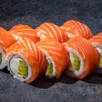 Филадельфия с лососем и такуаном