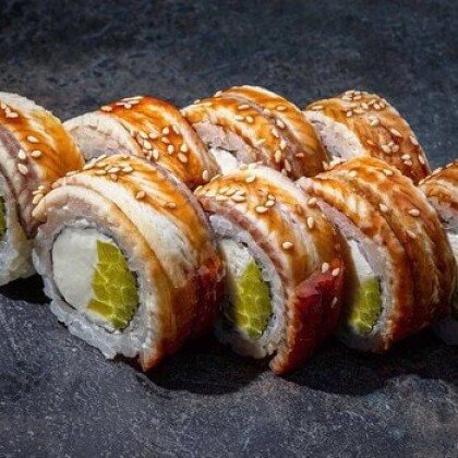 Филадельфия с угрем и такуаном