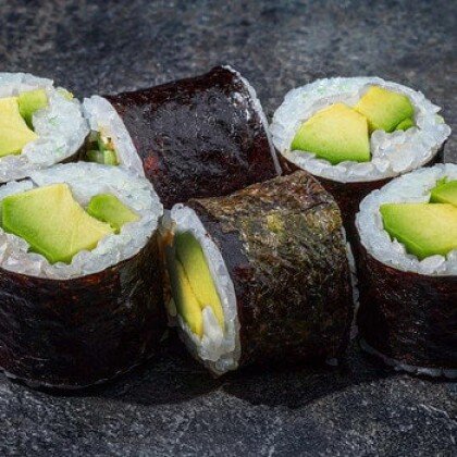 Маки с авокадо