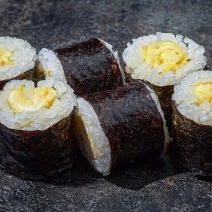 Маки с омлетом