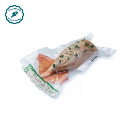 Кальмар фаршированный рыбой лососевых пород и брокколи