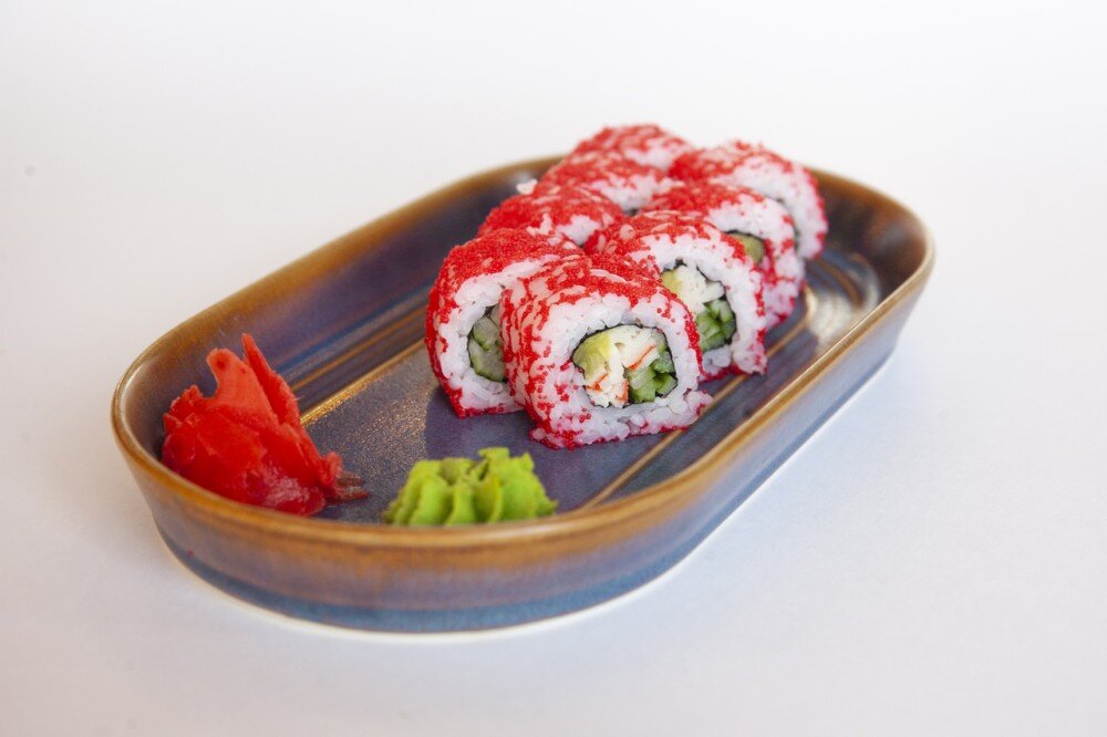 Ролл «Калифорния» с сурими
