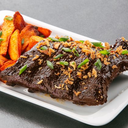 ЧОЗАребра с картофелем по-деревенски