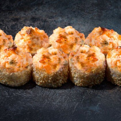 Запеченный ролл с креветкой и угрем