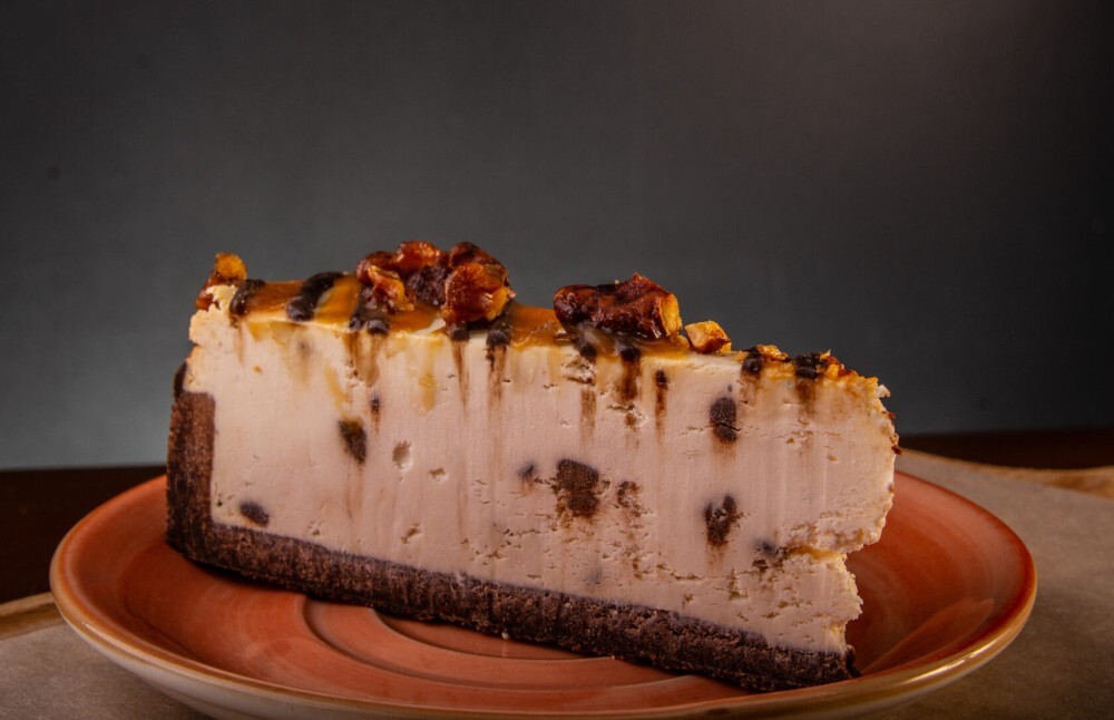 Чизкейк с шоколадом и орехом пекан
