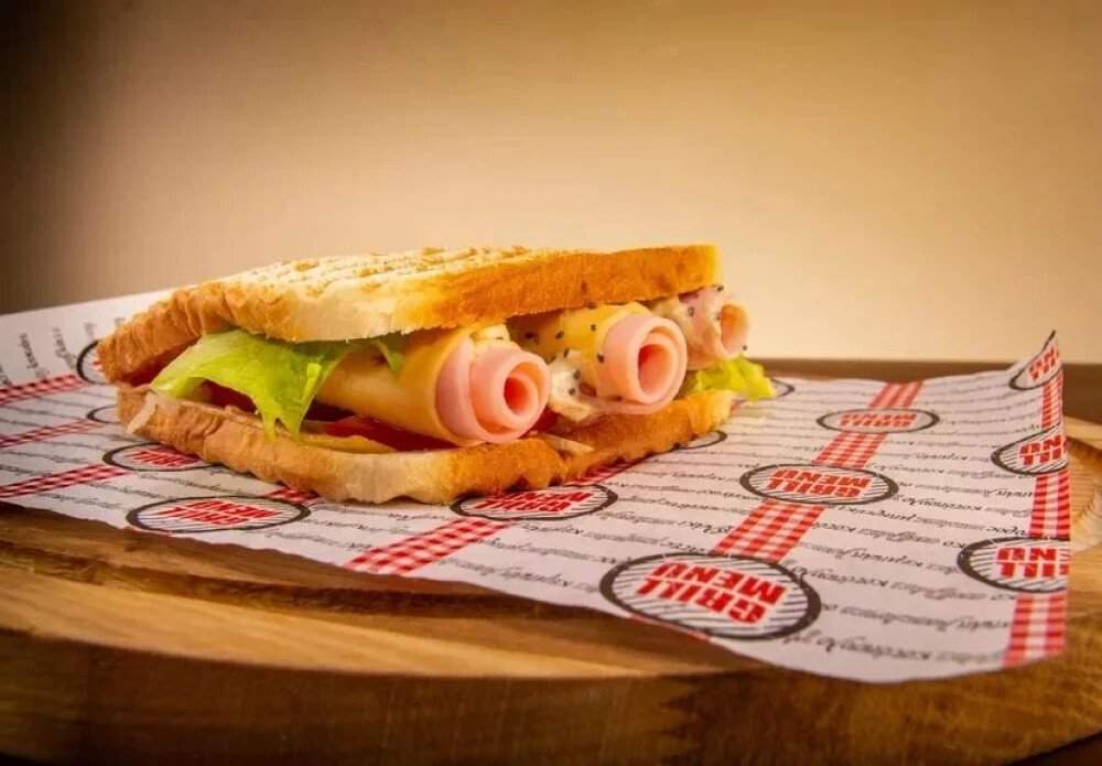 Тост с ветчиной и сыром