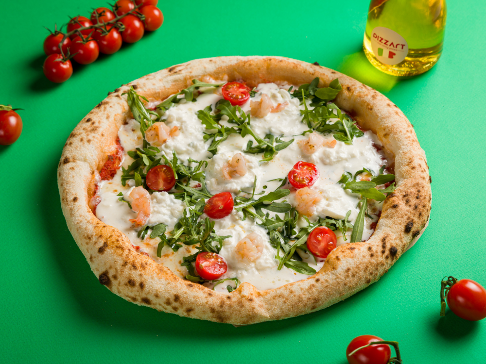 Пицца Страчателла, руккола, креветки