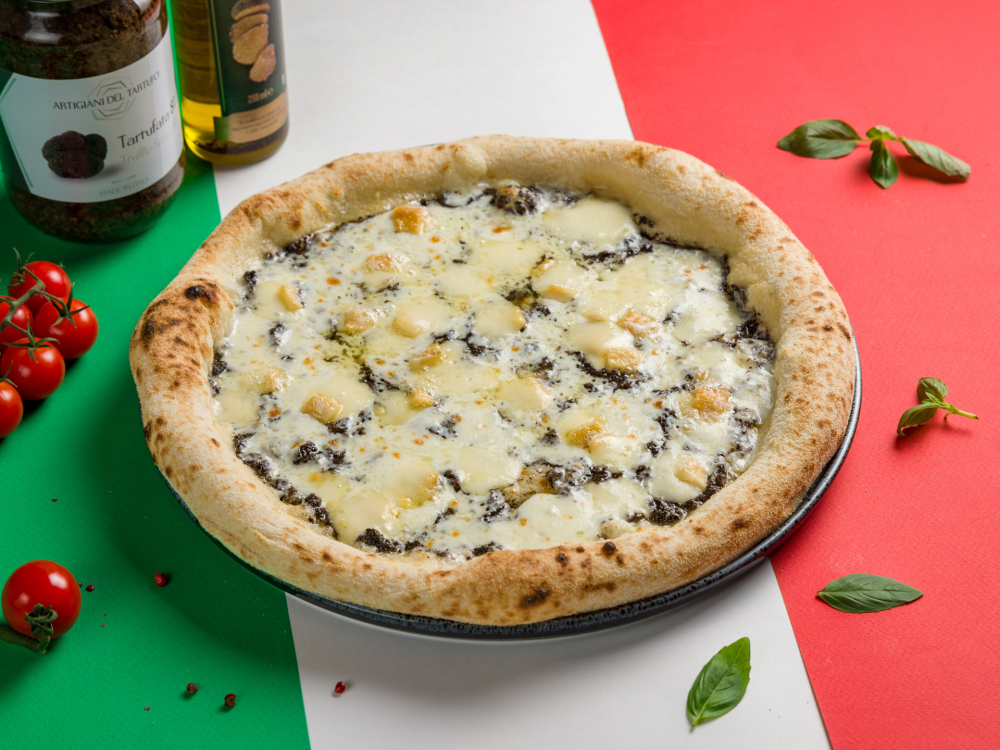 Пицца Тартуфата с черным трюфелем