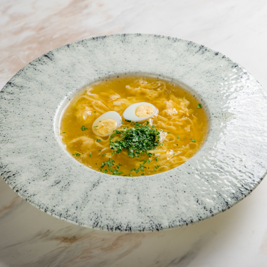 Суп куриный с яйцом-страчателла