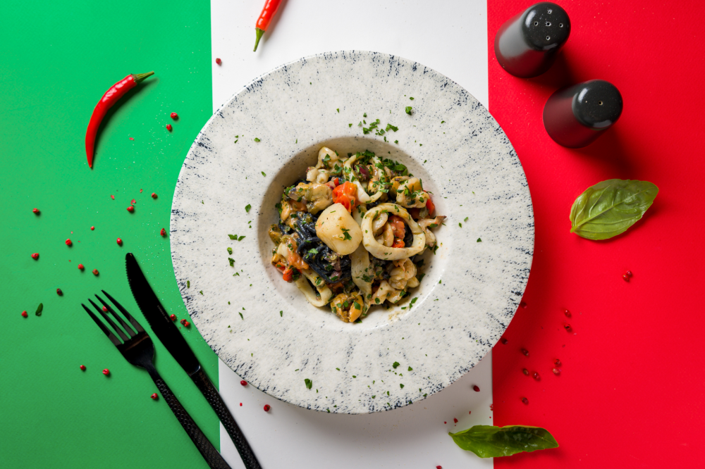 Спагетти Неро с морепродуктами