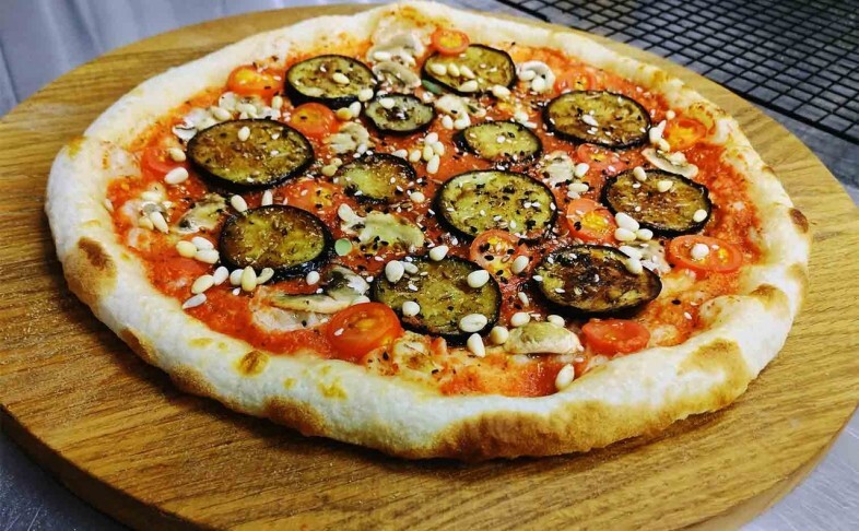 Пицца "Постная с запечённым баклажаном"
