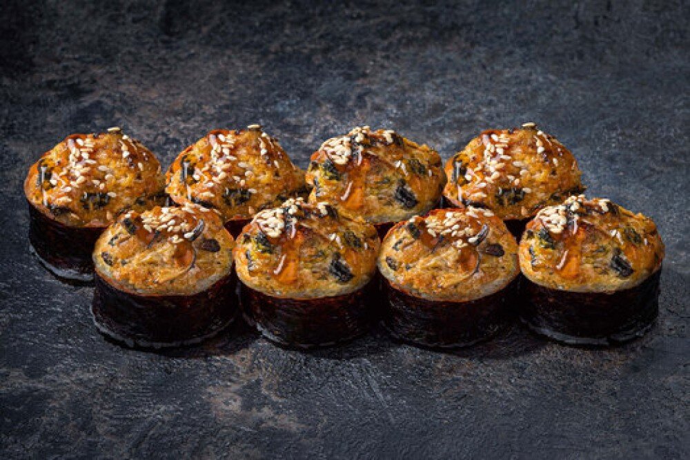 Запеченный ролл с мидиями и крабом