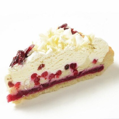 Торт брусничный с белым шоколадом