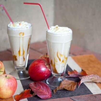 Молочный коктейль с топпингом