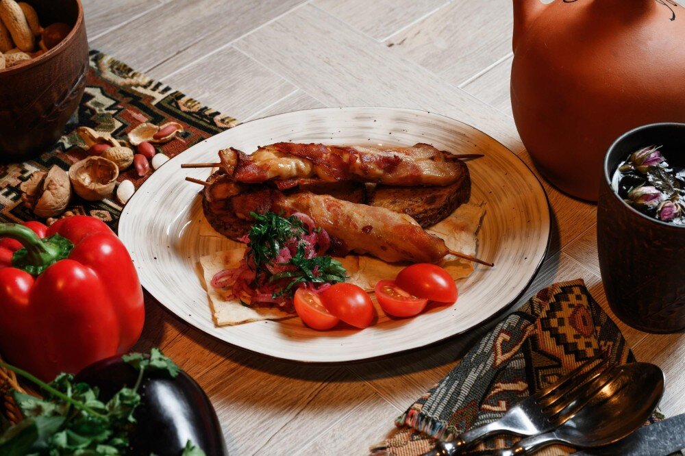 Шашлычки с беконом "Савлаки"