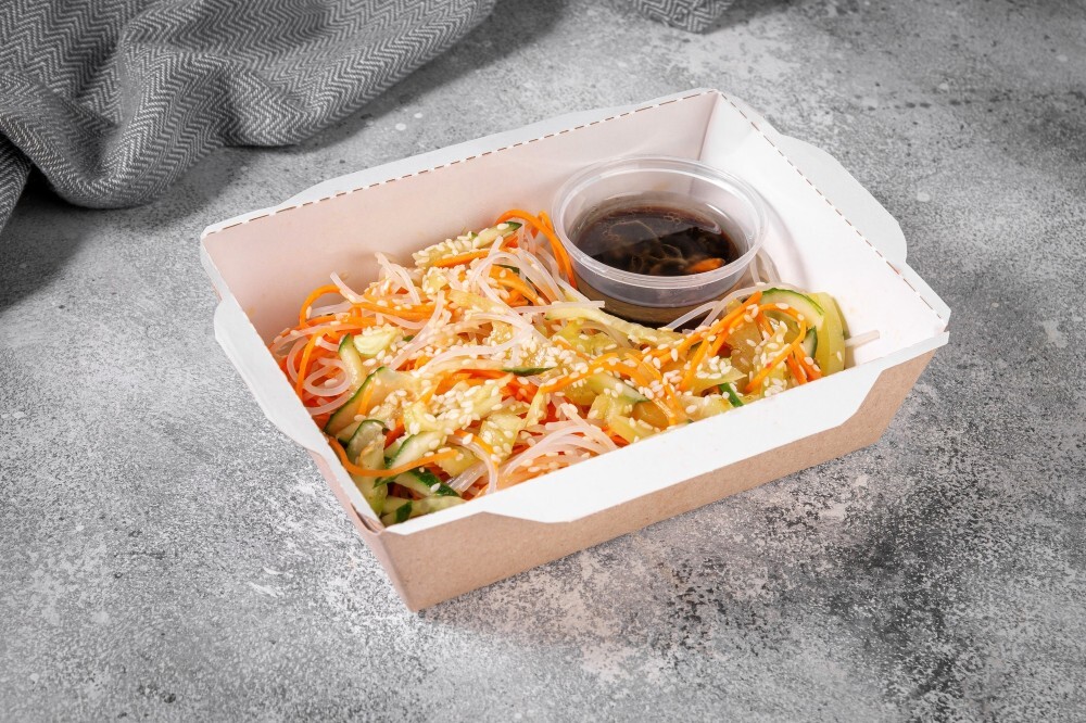 Салат Фунчоза с курицей в терияки