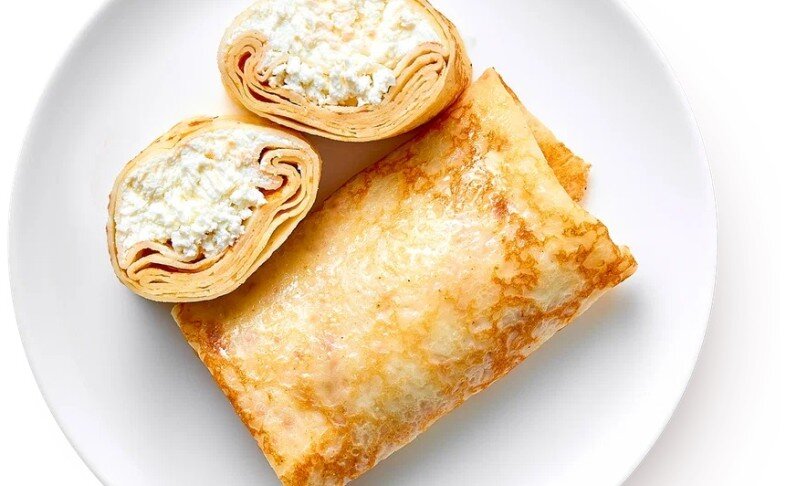 Блинчики с творогом и изюмом