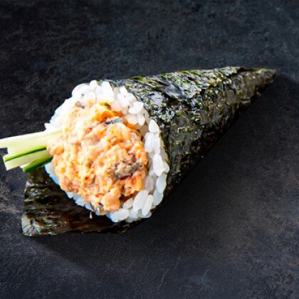 Ручной ролл с угрем