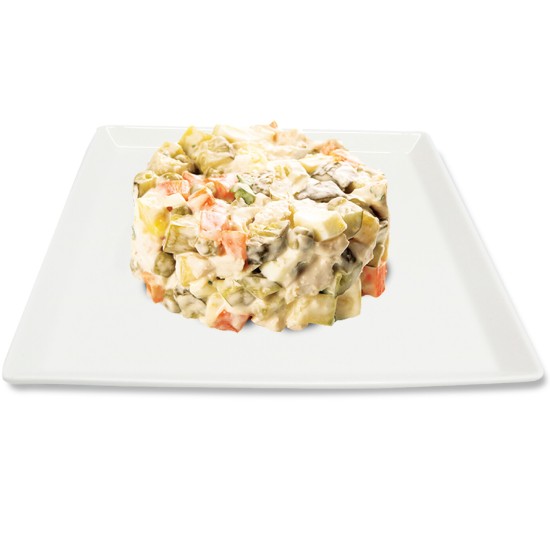 Салат Оливье с копченой курицей