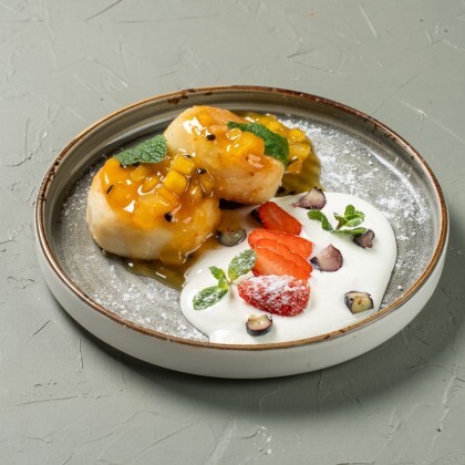 Сырники с кули манго-маракуйя