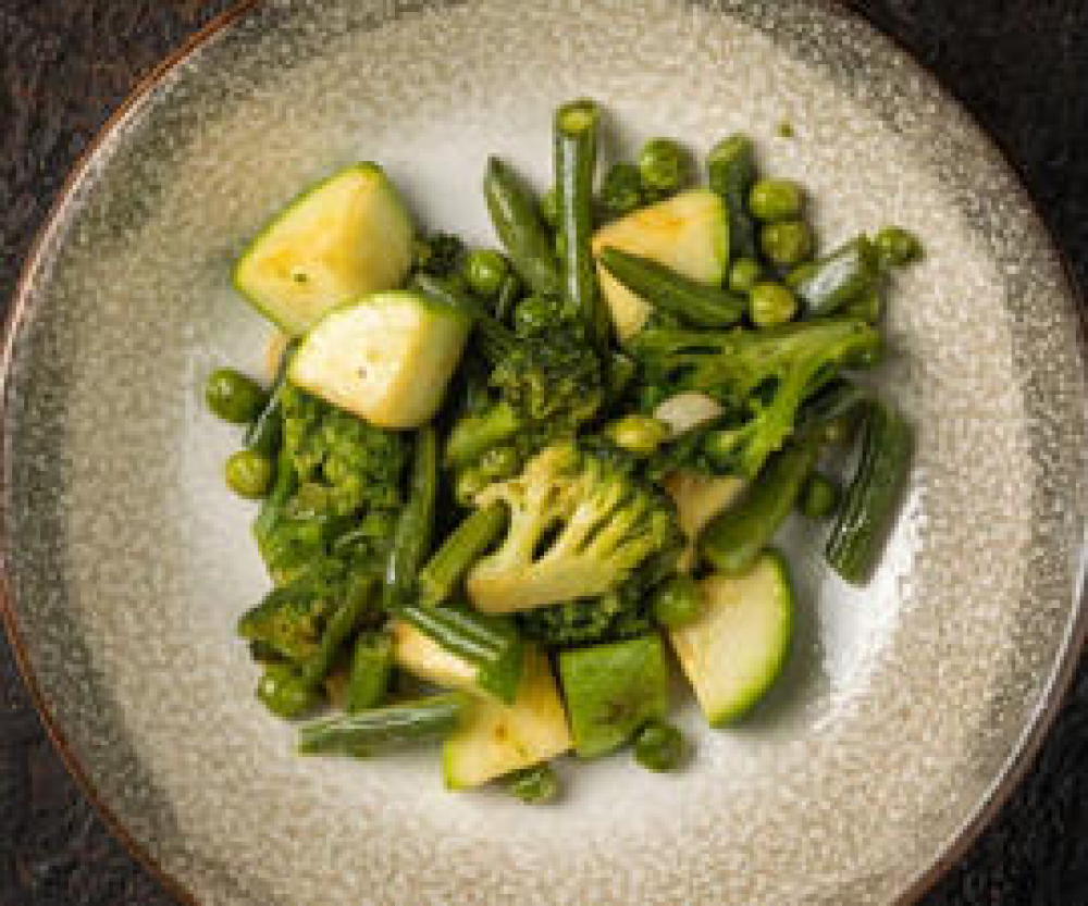 Жареные зеленые овощи