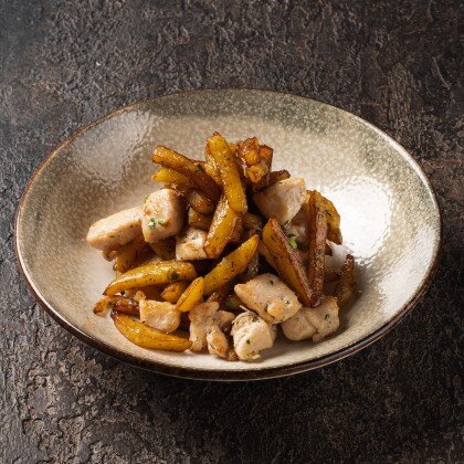 Картофель жареный с куриным филе