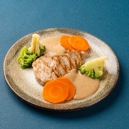 Медальоны из свинины