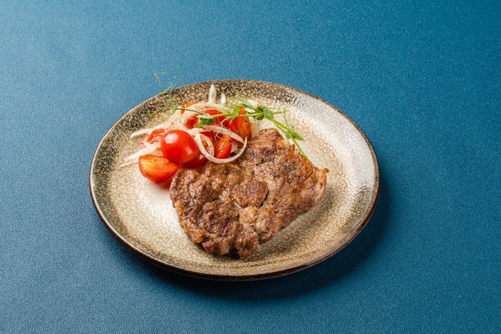 Отбивная из свинины на гриле