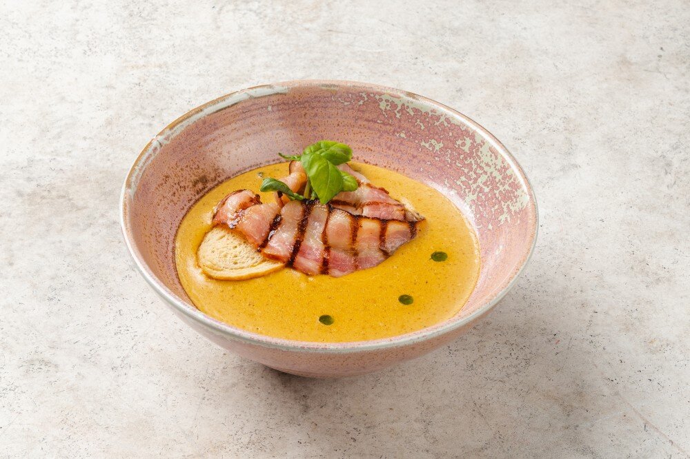 Орехово-тыквенный крем с беконом