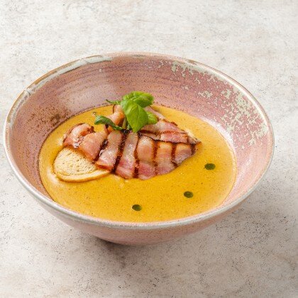 Орехово-тыквенный крем с беконом