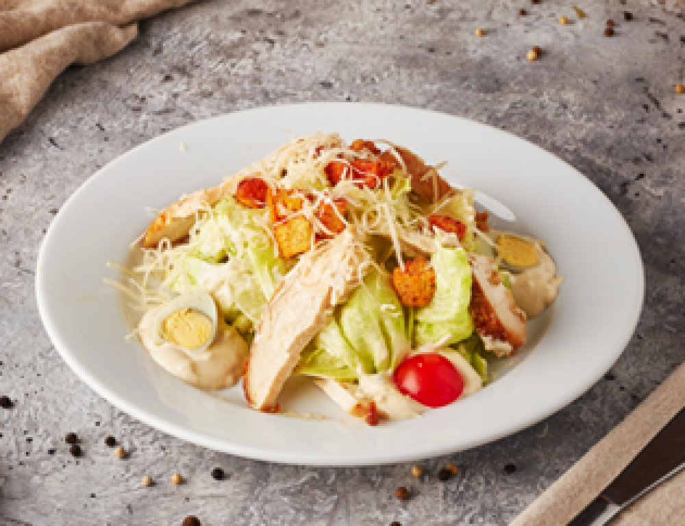 ЦЕЗАРЬ С КУРИЦЕЙ (Д)..