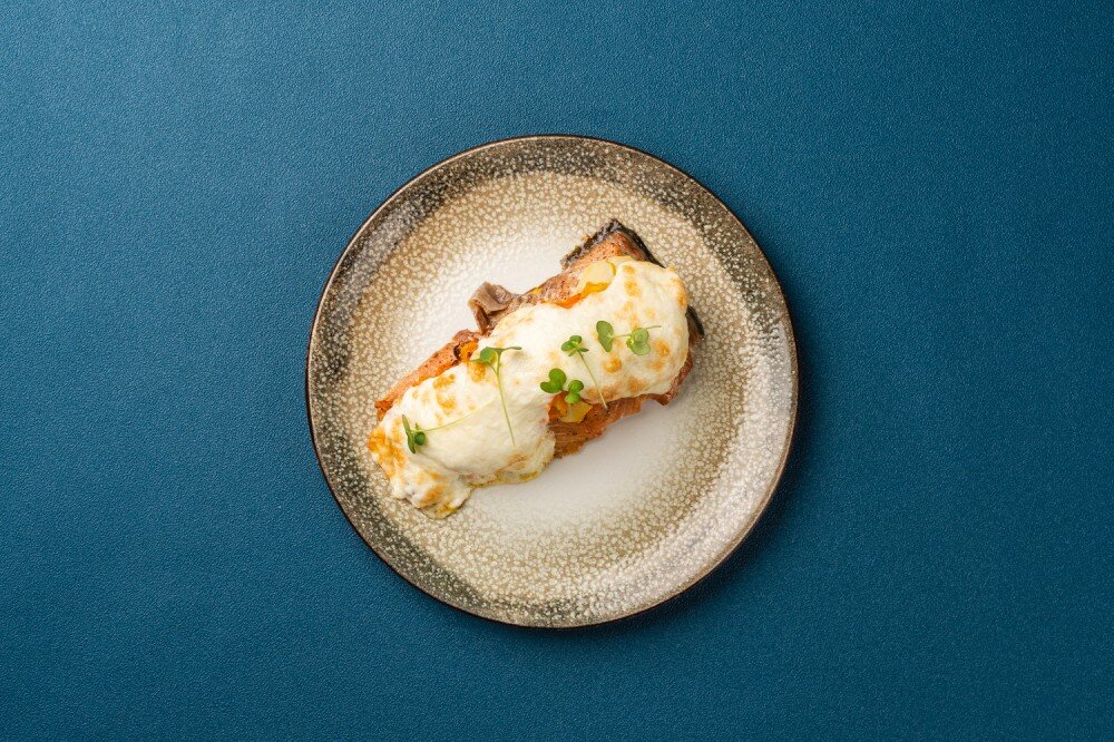 Горбуша запеченая с овощами