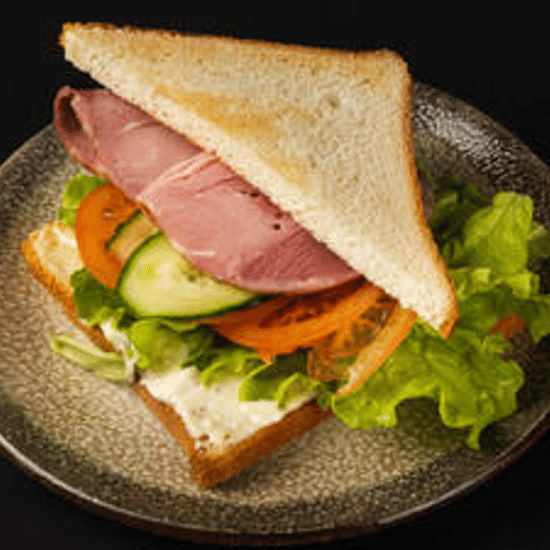 Сэндвич с ветчиной