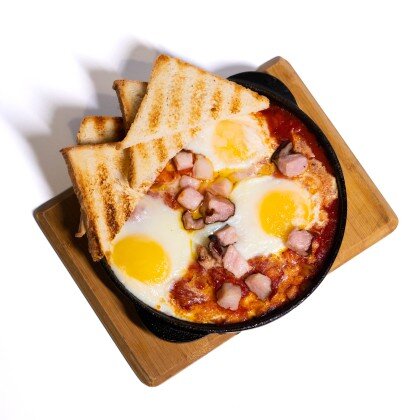 Шакшука с беконом