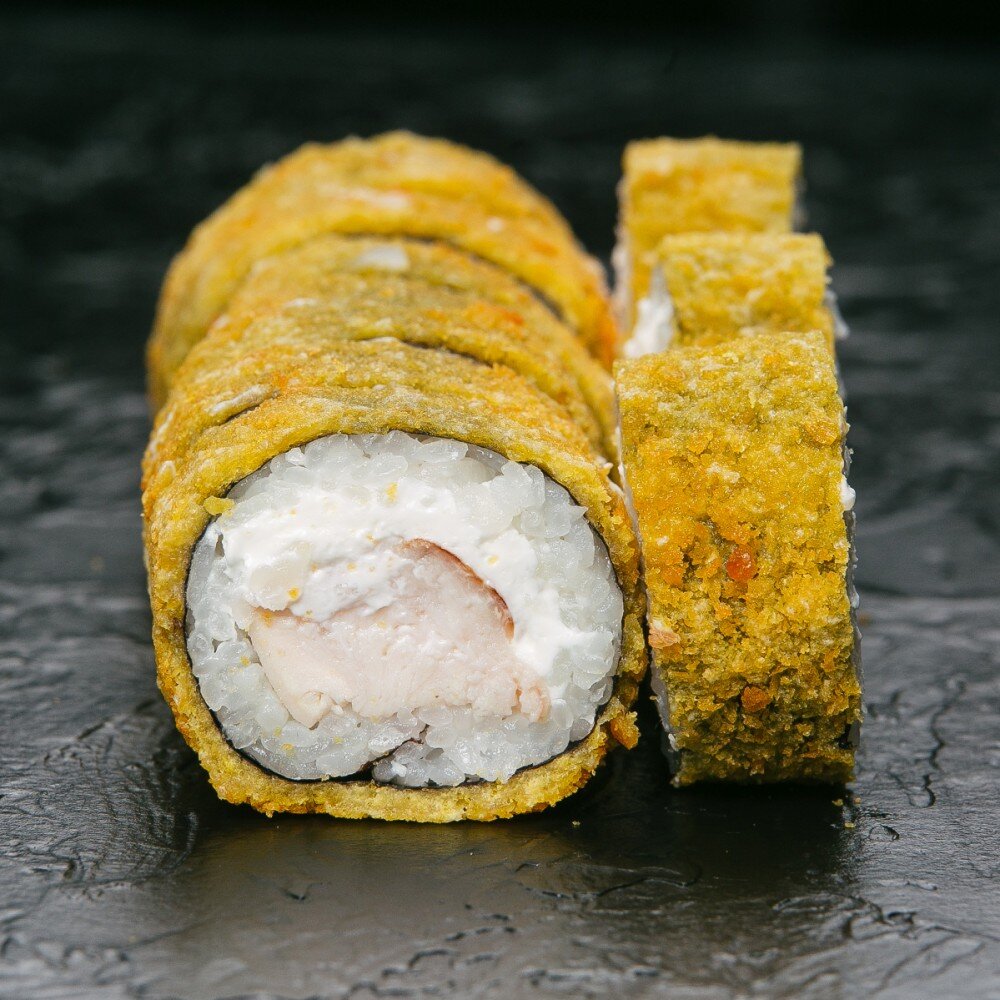 Ролл "Жареный со сливочной
курочкой темпура" 8шт