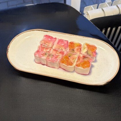 Фруктовый Ролл-Микс с топпингом Вишня