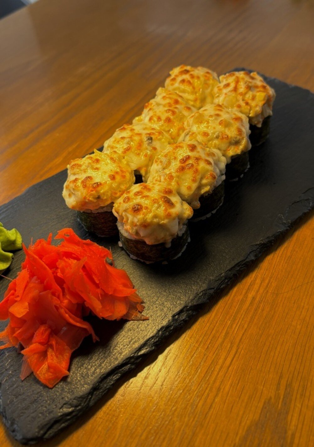 Ролл запеченный с грибами