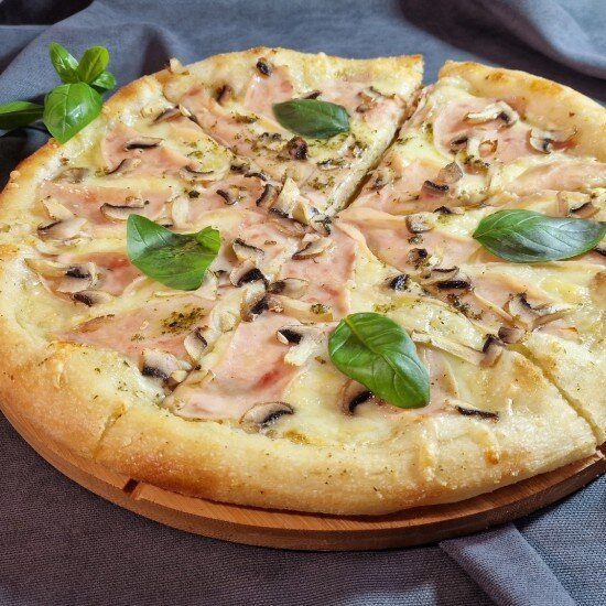 Ветчина и грибы