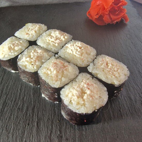 Маки с крабом