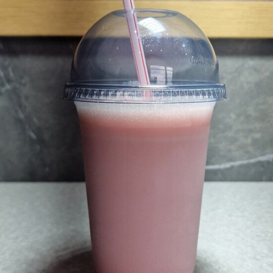 Милк шейк: клубника, блю кюрасао, шоколад, маракуйя, гренадин